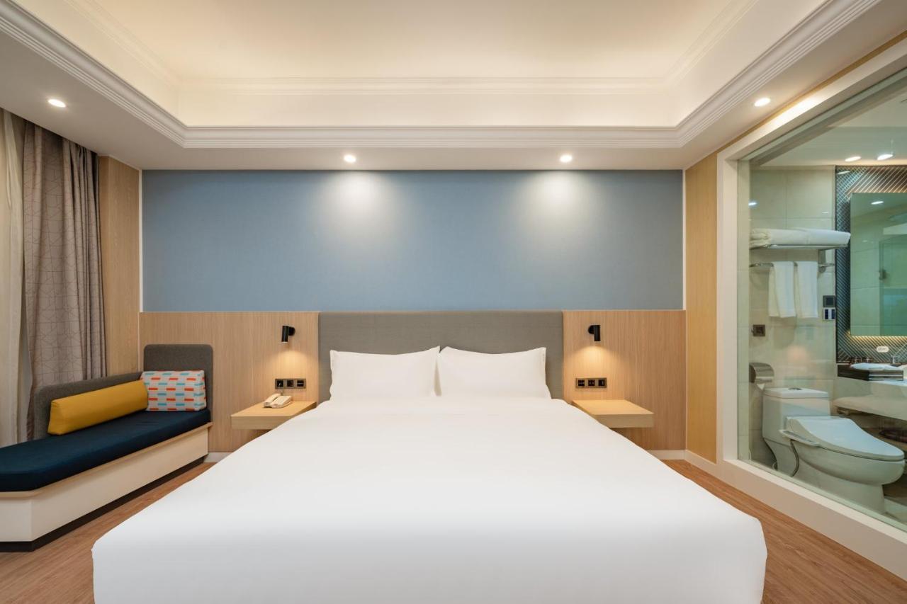 Holiday Inn Express Chengdu Tianfu Square By Ihg - Chunxi Road And Kuanzhai Alley Kültér fotó