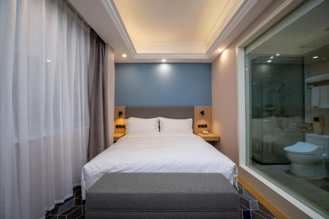 Holiday Inn Express Chengdu Tianfu Square By Ihg - Chunxi Road And Kuanzhai Alley Kültér fotó