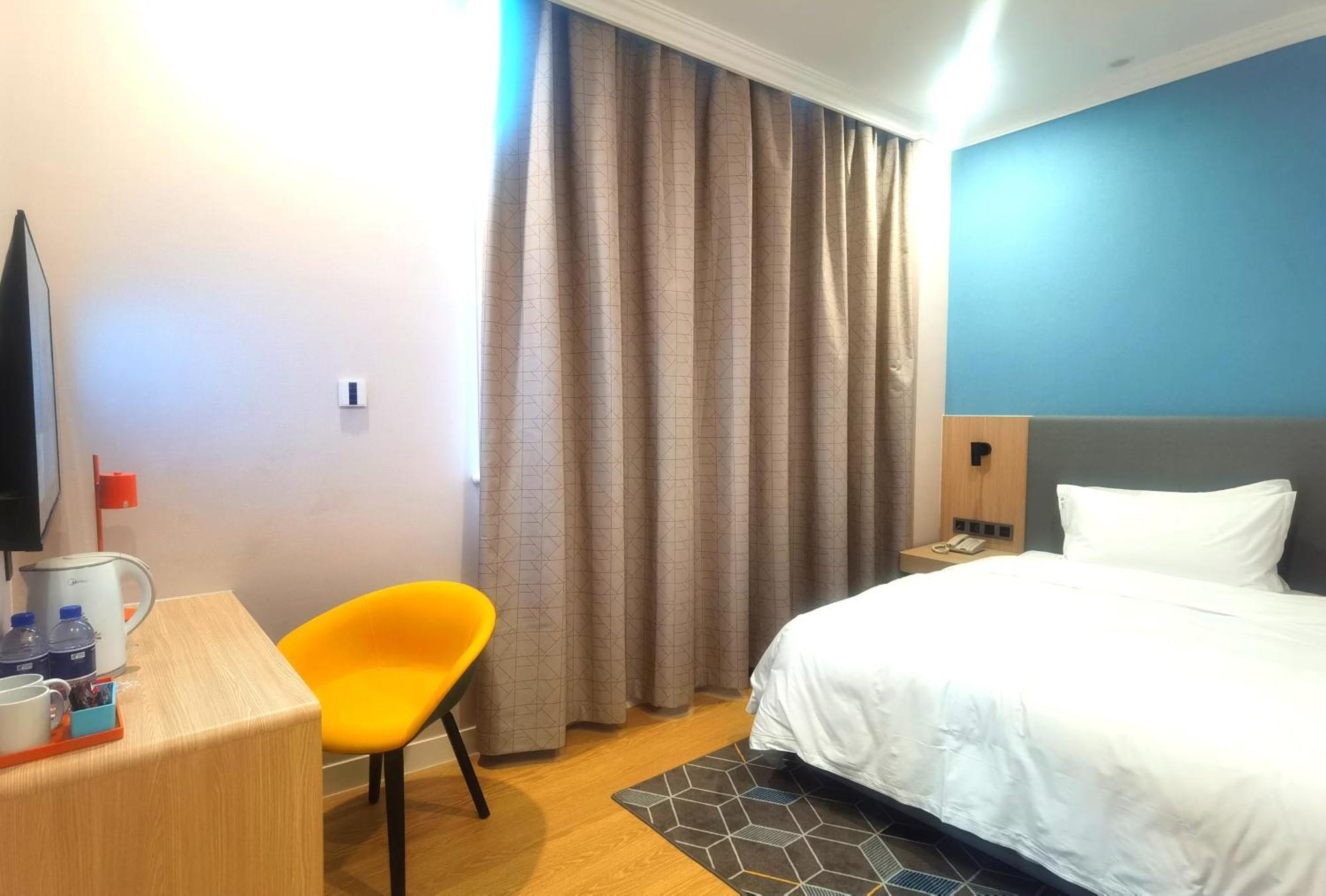 Holiday Inn Express Chengdu Tianfu Square By Ihg - Chunxi Road And Kuanzhai Alley Kültér fotó