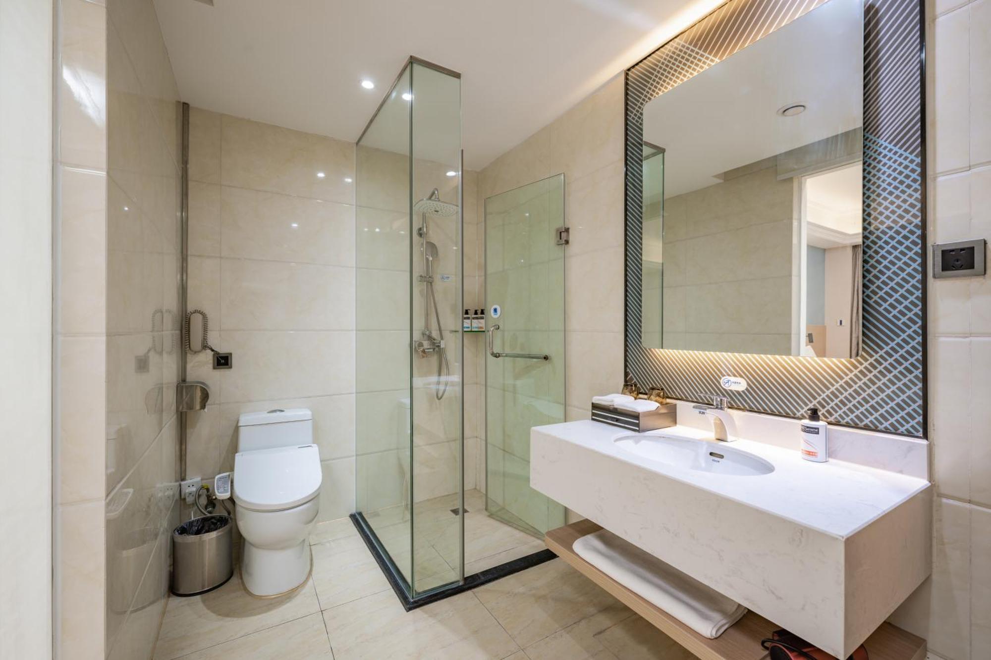 Holiday Inn Express Chengdu Tianfu Square By Ihg - Chunxi Road And Kuanzhai Alley Kültér fotó