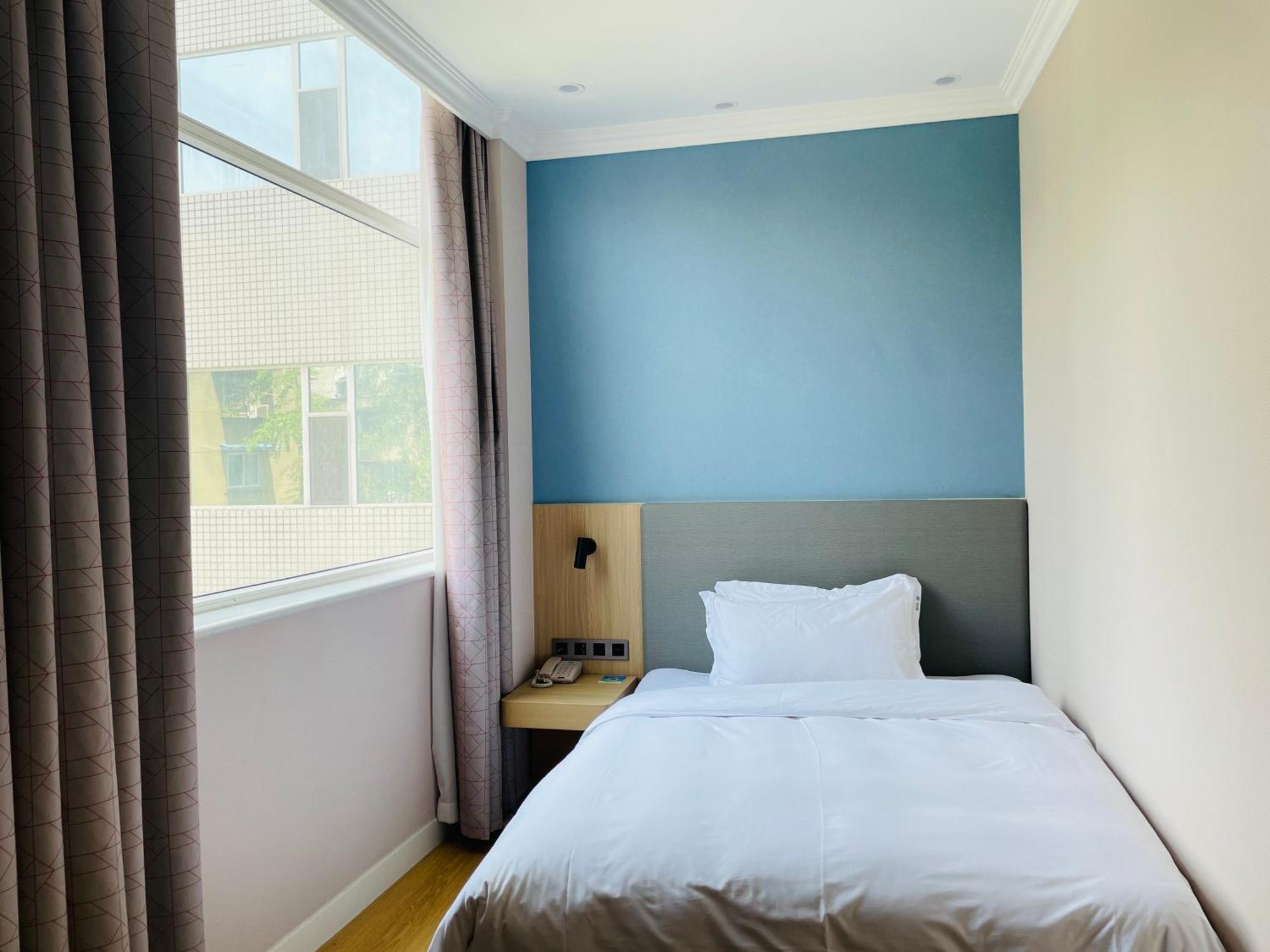 Holiday Inn Express Chengdu Tianfu Square By Ihg - Chunxi Road And Kuanzhai Alley Kültér fotó