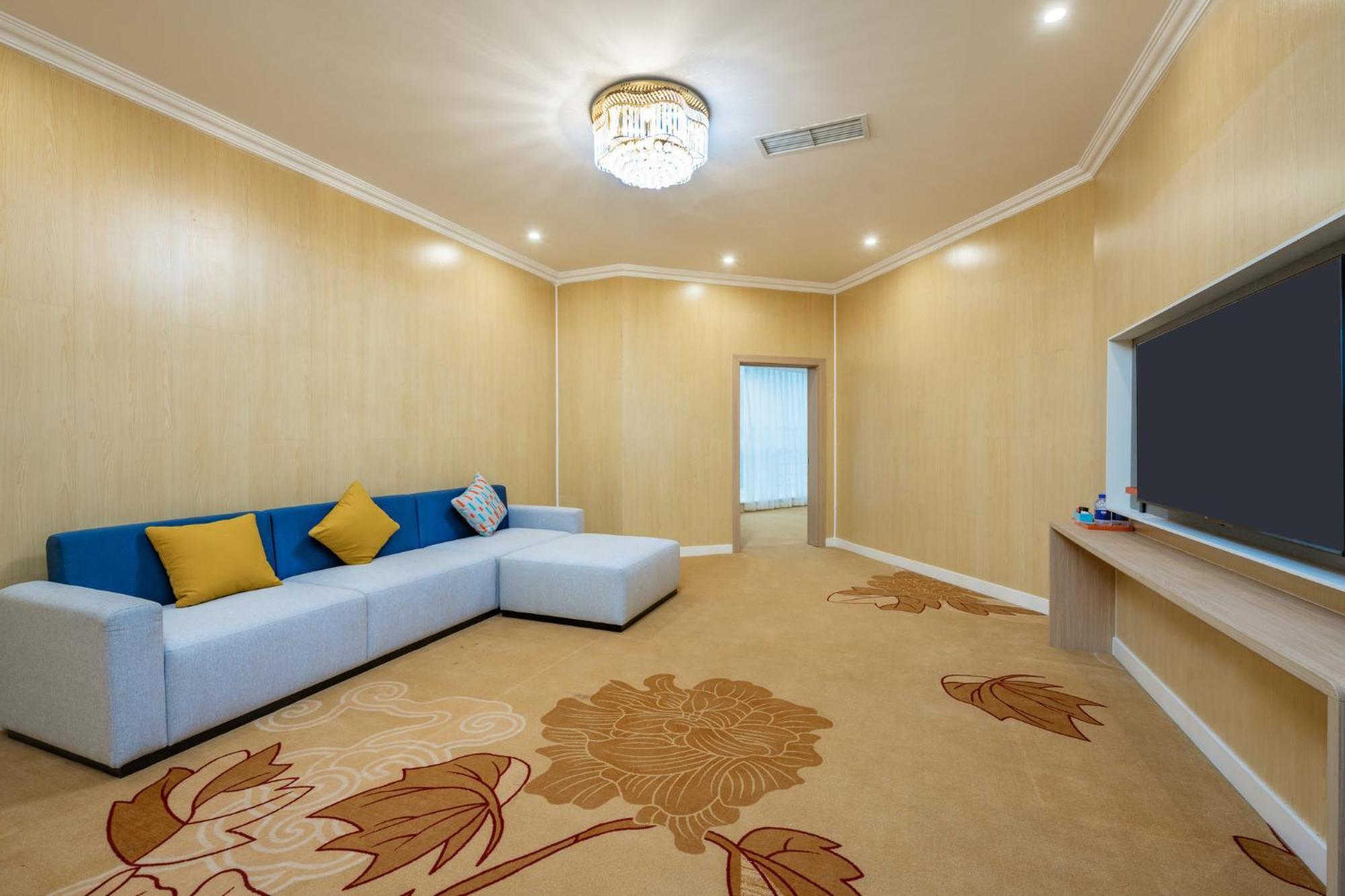 Holiday Inn Express Chengdu Tianfu Square By Ihg - Chunxi Road And Kuanzhai Alley Kültér fotó